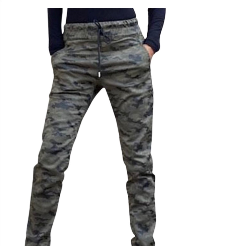 Cami Army Pants in 30 NWT